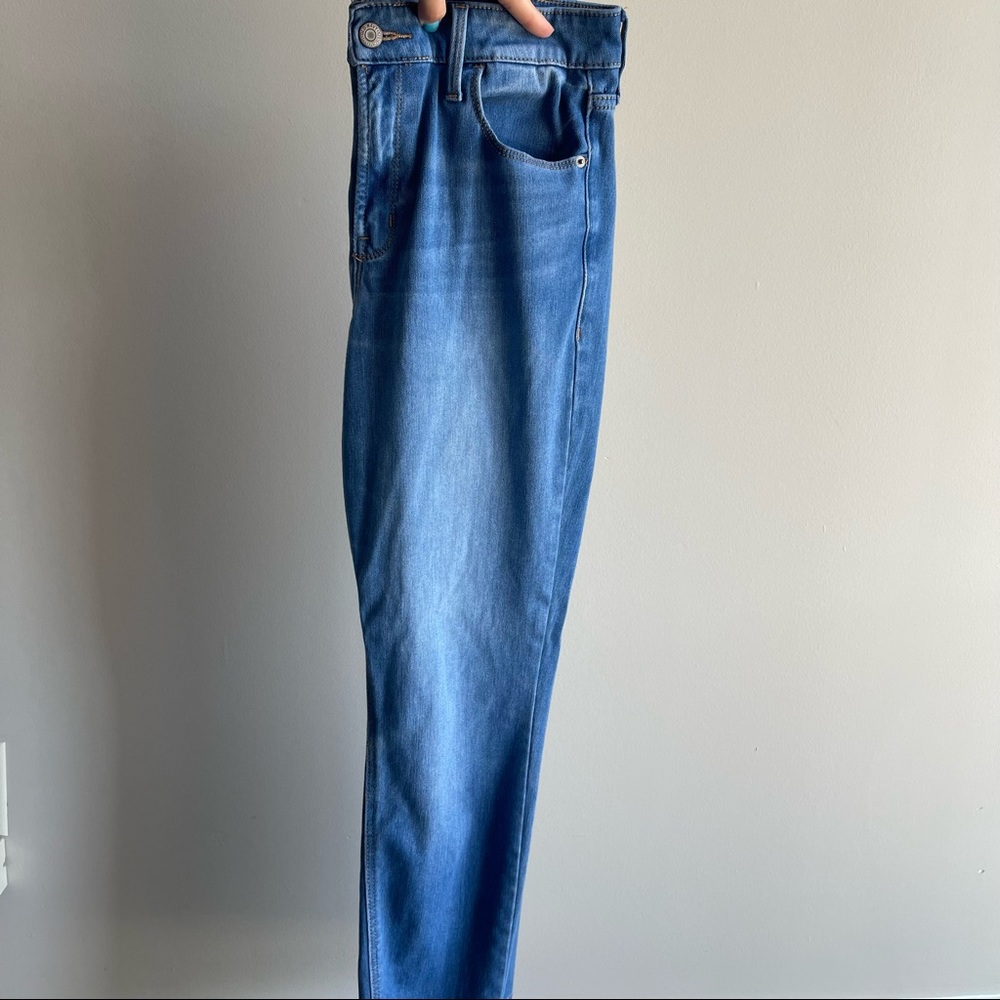 Old Navy light wash, women’s rockstar super skinny high rise jeans, Sz 10